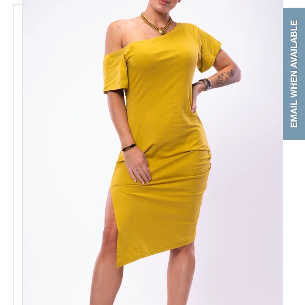 🔆Courtney Dress (Mustard)🔆 READ DESCRIPTION🔆